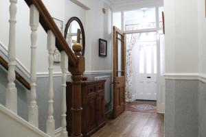 Sunnycroft - Hot tub hire available, fitness centre, free parking