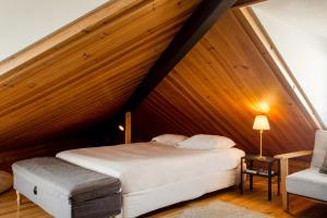 Historical Lisbon Sé Loft | Top Floor Lifestyle