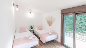 Casa Rural La Miel Nerja by Ruralidays