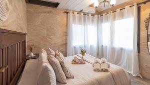 Casa La Pradera Antequera by Ruralidays