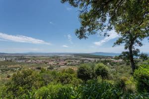 Sea view apartment Castiglione by Villaflair