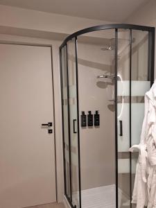 VHĀUS Apartment and Spa