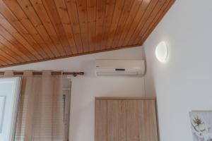 Kos Old Town Wooden-Garden House