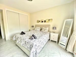 M & M Reserva de Marbella - EaW Homes