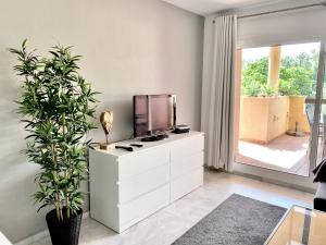 M & M Reserva de Marbella - EaW Homes