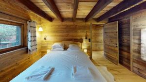 Luxury 5-Bedroom Alpine Chalet