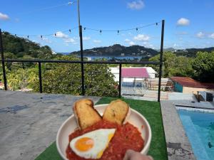 Buena Onda Backpackers