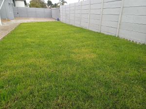 OakwayGuestSuit2 Private 1 Bed Kitchen Bath Aircon