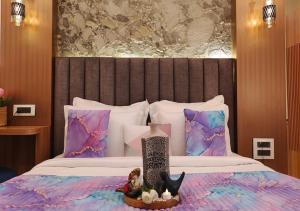 Atlantiis suites By Signature Stayz Girjaghar Near Vishwanath Temple