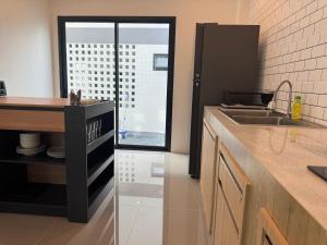 Glasshouse 2 - 2 bed house close to Chaloklum beach