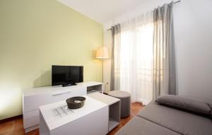 Amazing Apartment In Medulin With Wifi