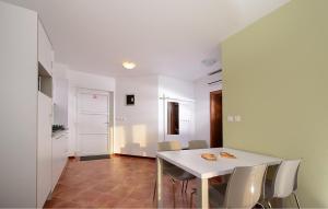 Amazing Apartment In Medulin With Wifi