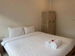 Glasshouse 2 - 2 bed house close to Chaloklum beach