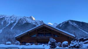 Chalet with view of Mont Blanc and hammam