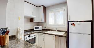 Met Oliva apartamento con piscina