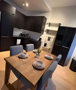 Quiet apartment near European district