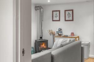 The Cranny, 1 Bedroom House with Indoor Fireplace