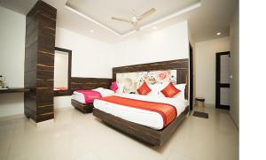 Hotel The Spot Near New Delhi Railway Station