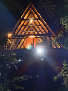 Chalés Villa Alecrim COM HIDROMASSAGEM E AR CONDICIONADO by HospedaHost