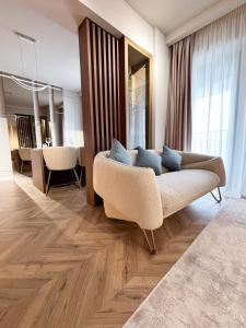 YANG 23rd Floor Panoramic View & King Bed Luxury