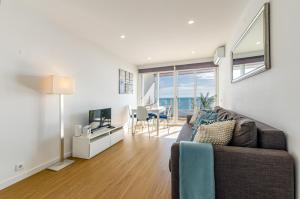 Casa dos Cotas - Amazing Seaside Apartment with Balcony