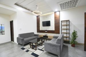 Hotel Urban Ark Near Max Hospital