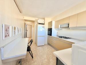 Yago Levante Seafront