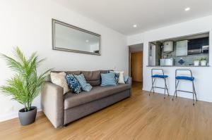 Casa dos Cotas - Amazing Seaside Apartment with Balcony