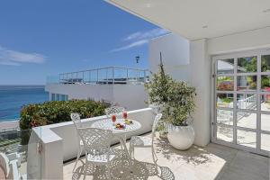 Clifton YOLO Spaces - Clifton Private Beach Villa