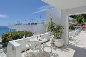 Clifton YOLO Spaces - Clifton Private Beach Villa