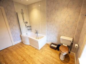 5 Bed in Stanley 96399