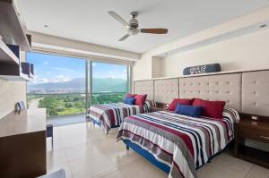 Peninsula Puerto Vallarta condo on 21st floor!