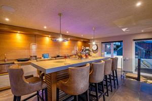 Clifton YOLO Spaces - Clifton Private Beach Villa