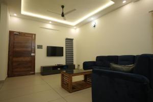 2 BHK Siddhus Nest Near to Lulu, Kochuveli Railway station
