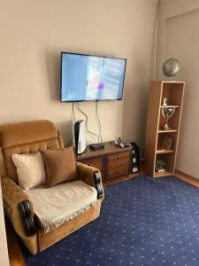 Entire Apartment in Tuzi-Unlimited Guest