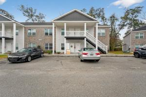 Sleek Apartment With Fitness Center