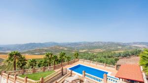 Finca Cerro Alcolea Periana by Ruralidays