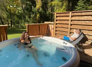 LE GRIZZLY Chalet en bois avec SPA Jacuzzi