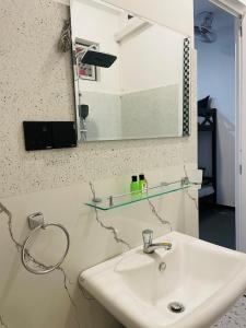 White Lion Paradise Dikwella