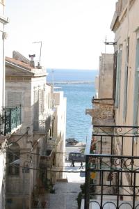 Ariadni Rooms & Apartments Syros Greece