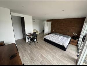 Independent Suite Apartment with Terrace