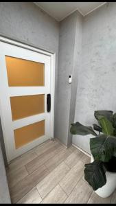 Independent Suite Apartment with Terrace