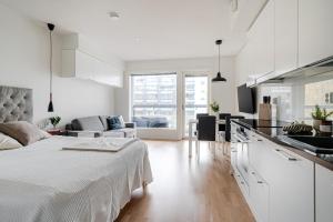 Centrum Studio with Balcony