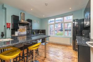 Bright 3Bed Home Near Headingley Stadium & Station