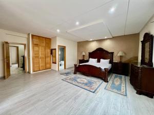 Villa Fez Prestige with jacuzzi, Chic & peaceful