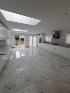 Discounts for Weekly and Monthly Stays-5BR-3Baths-Contractors