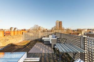 Stylish Notting Hill Apartment with Roof Terrace