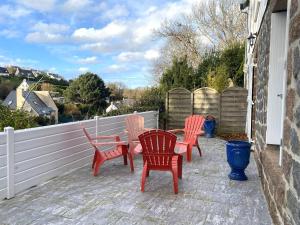 Maison avec jardin clos, WIFI à 700m de la plage à PERROS GUIREC - Réf 944