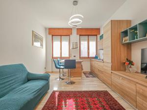 Juliet’s Terrace on the River