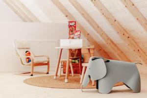 Premium Ferienhaus Das Farmhaus - Auf den Moselhöhen - Pool, Sauna, Kino, Garten